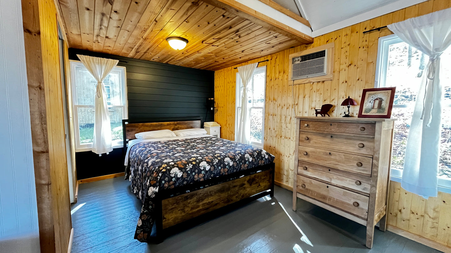 Cozy Charm (Cabin 2)
