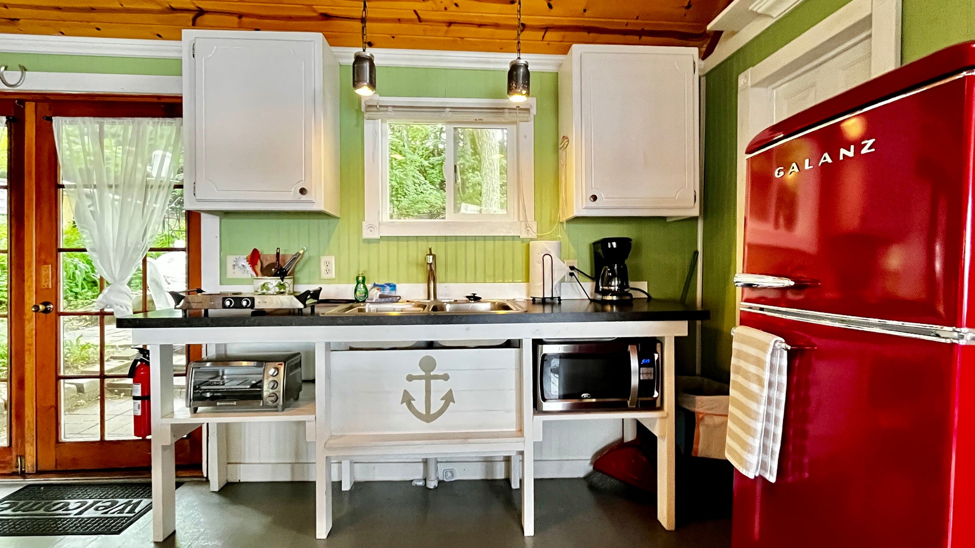 Northwood Creek (Cabin 7) - Main Image